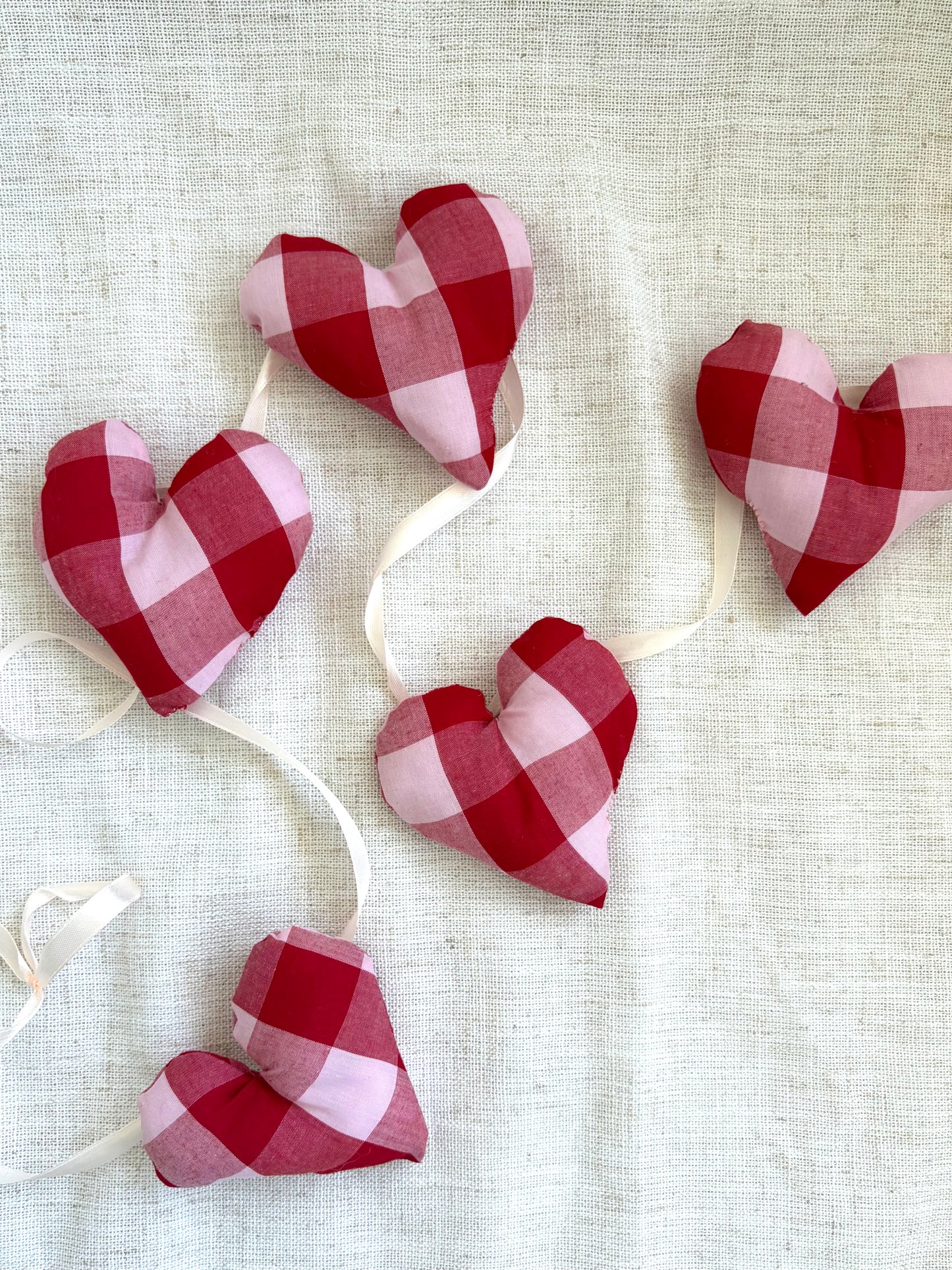 RED GINGHAM HEART BUNTING