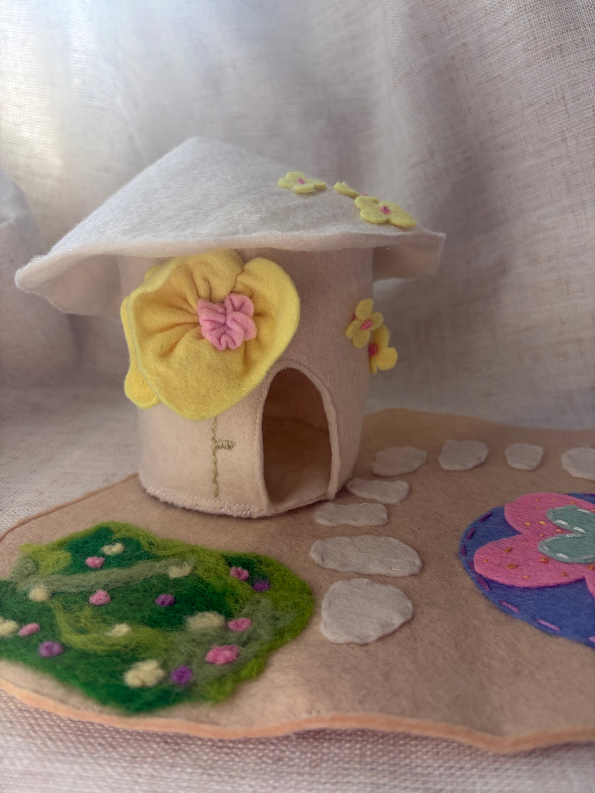 DREAM DUST HOLLOW FAIRY FELT MAT