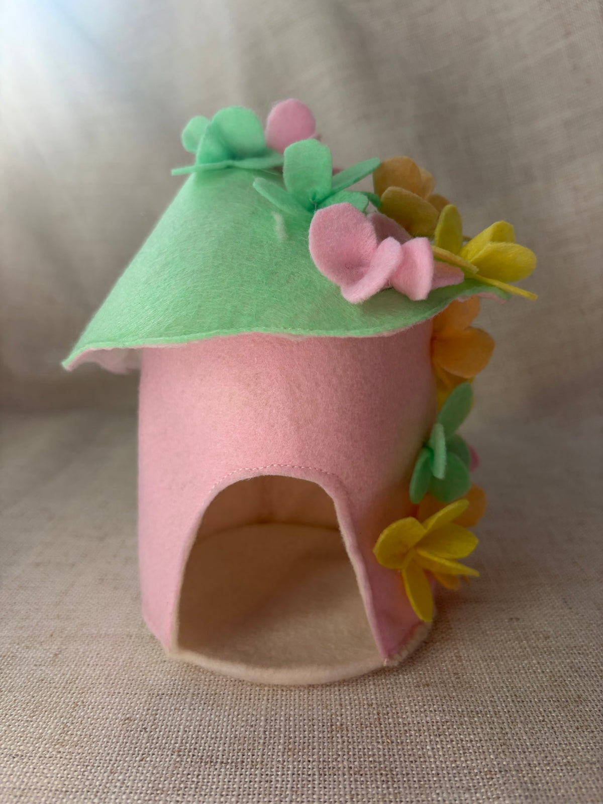 RAINBOW PEBBLE FAIRY HOUSE